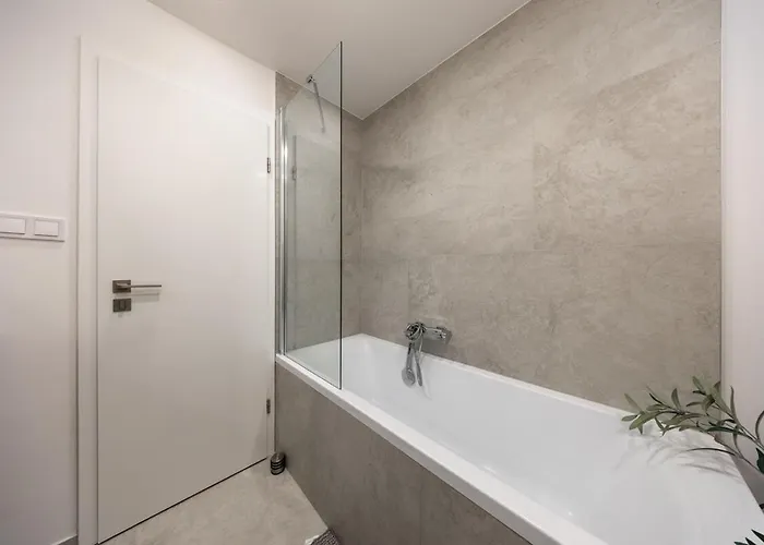 Iconic View Luxury In Old Town * Bratislava